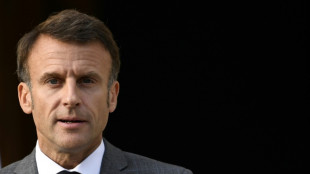 Nouvelle rentr&eacute;e pour Macron, toujours en qu&ecirc;te de solutions pour &eacute;viter le blocage