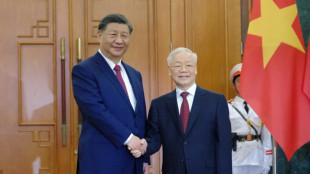 Xi en visite d'Etat au Vietnam pour contrer l'influence am&eacute;ricaine