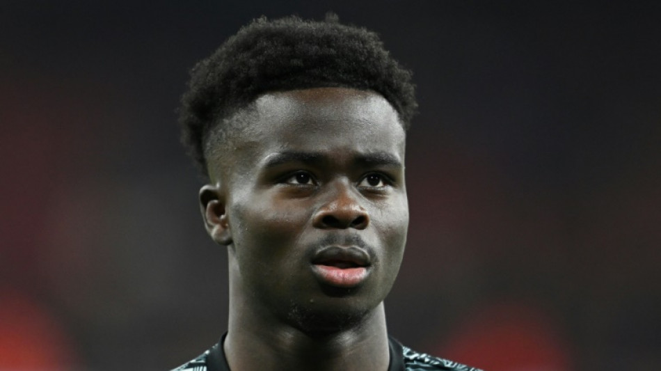 Saka sofre les&atilde;o e desfalcar&aacute; Inglaterra contra Brasil e B&eacute;lgica