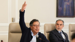 Petro diz que coca&iacute;na 'n&atilde;o &eacute; pior que o u&iacute;sque' e &eacute; ilegal porque sai da Am&eacute;rica Latina