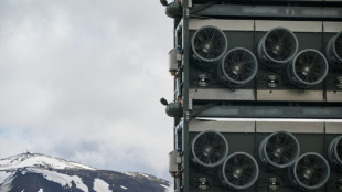 Carbon dioxide removal slow to take off, alarming scientists 
