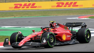 Carlos Sainz domina los primeros libres en Gran Breta&ntilde;a