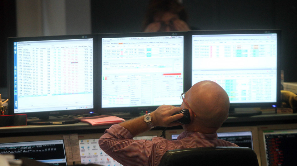 Lo spread Btp-Bund chiude in calo a 81, gi&ugrave; i rendimenti