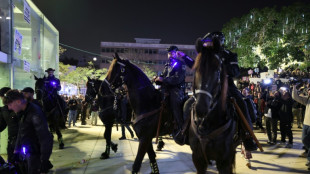 Hunderte Menschen fordern in Tel Aviv ein Ende des Iran-Kriegs