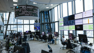 Borsa: Europa in rialzo, effetto trimestrali, Milano +0,7%