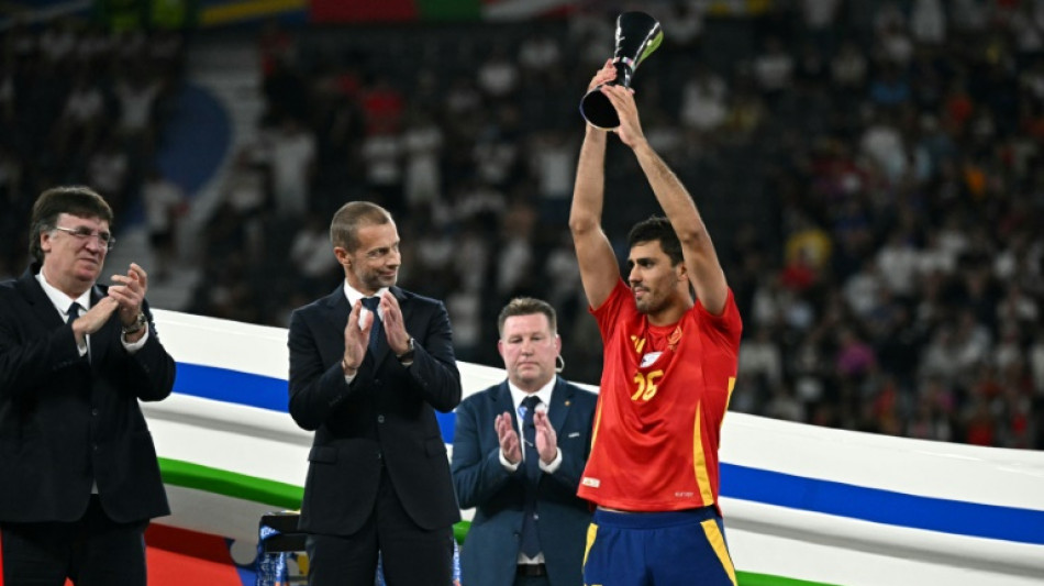 Rodri, da Espanha, &eacute; eleito Melhor Jogador da Eurocopa-2024
