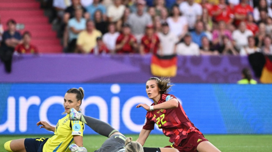 In Unterzahl und vogelwild: DFB-Frauen verlieren historisch