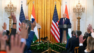 Trump chega a acordo com Coreia do Sul e amea&ccedil;a &Iacute;ndia com tarifas de 25%