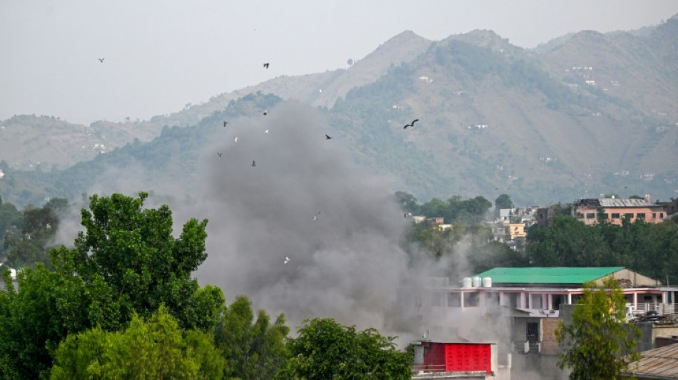 Explosions and fire on the contested India-Pakistan border