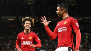 United vence Crystal Palace (3-0) e retorna em grande estilo &agrave; Copa da Liga