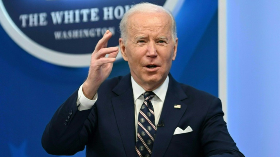 Biden revela sanciones para convertir a Putin en "un paria"