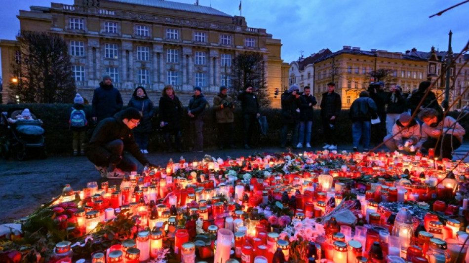 "On n'est pas en Am&eacute;rique!" : stupeur &agrave; Prague apr&egrave;s la tuerie &agrave; l'universit&eacute;