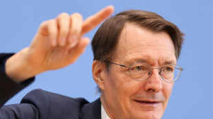 Lauterbach warnt Ministerpräsidenten vor Wettlauf bei Lockerungen