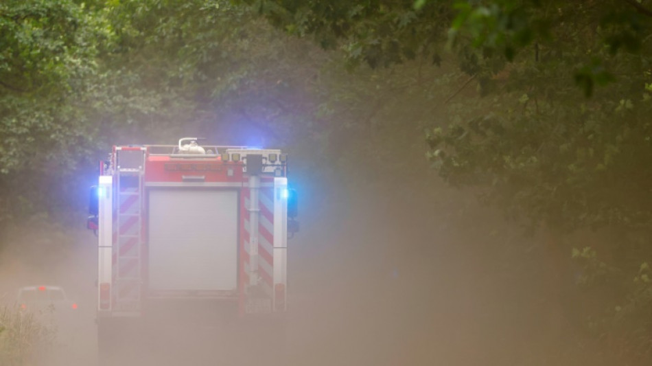 Evakuierung zweier Ortschaften wegen gro&szlig;en Waldbrands in Brandenburg aufgehoben