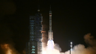 Nave espacial china se acopla con éxito a la estación Tiangong 