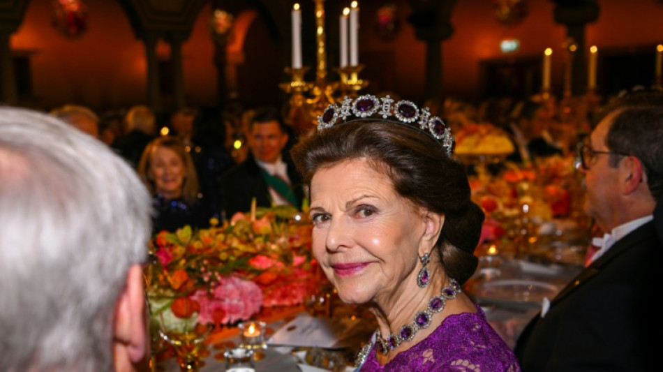 Schwedische K&ouml;nigin Silvia er&ouml;ffnet in Frankfurt am Main Kinderschutzeinrichtung