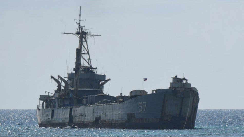 China exige retirada de navio filipino encalhado em atol em &aacute;rea em disputa
