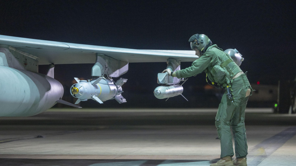 Londra, 'blitz contro l'Isis in Siria condotto insieme ai francesi'