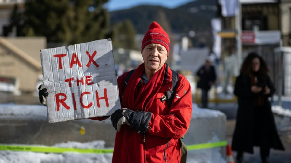 "Taxez-moi et taxez les gens comme moi", réclame un millionnaire à Davos