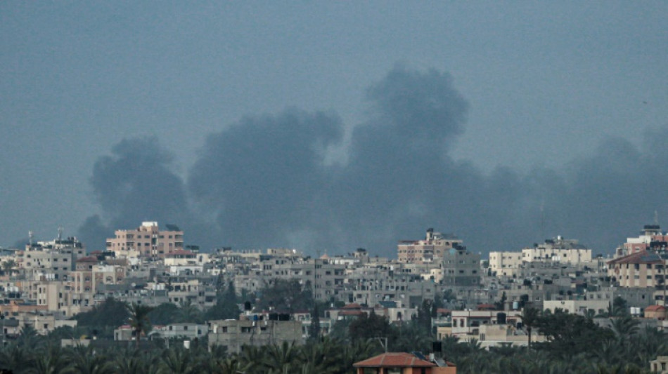 Hamas divulga v&iacute;deo que mostra dois ref&eacute;ns detidos em Gaza