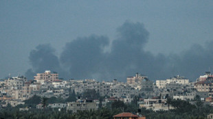 Hamas divulga v&iacute;deo que mostra dois ref&eacute;ns detidos em Gaza