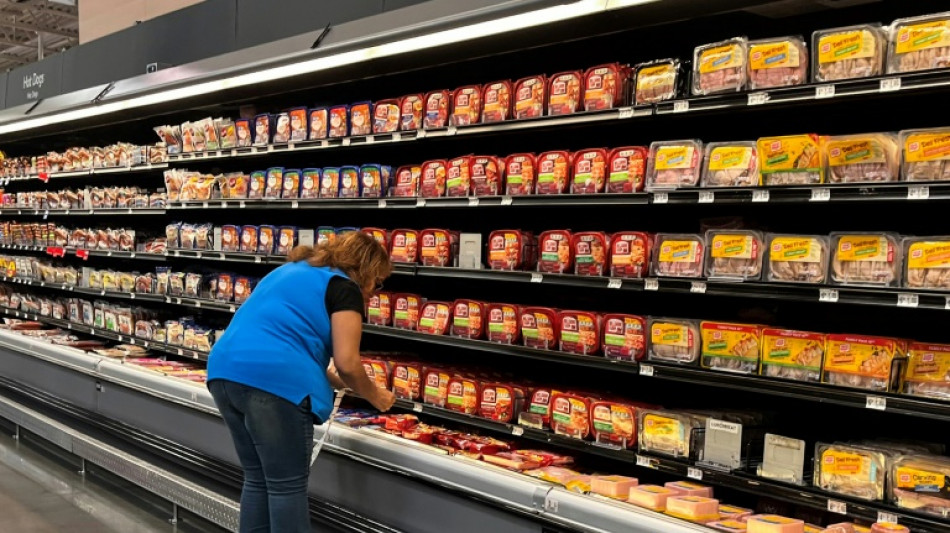 Walmart lifts outlook for sales, earnings despite tariffs