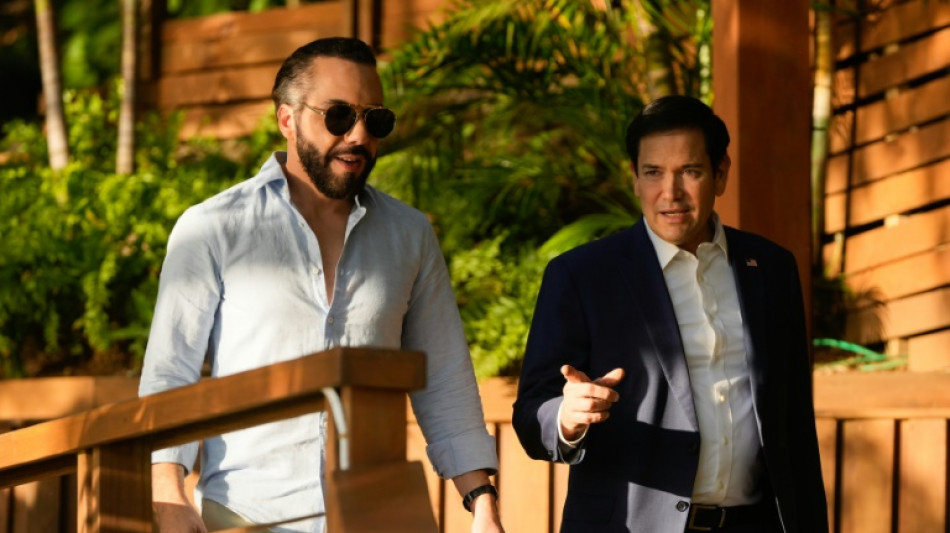 Rubio diz que El Salvador aceitar&aacute; receber presos americanos e migrantes 'criminosos'