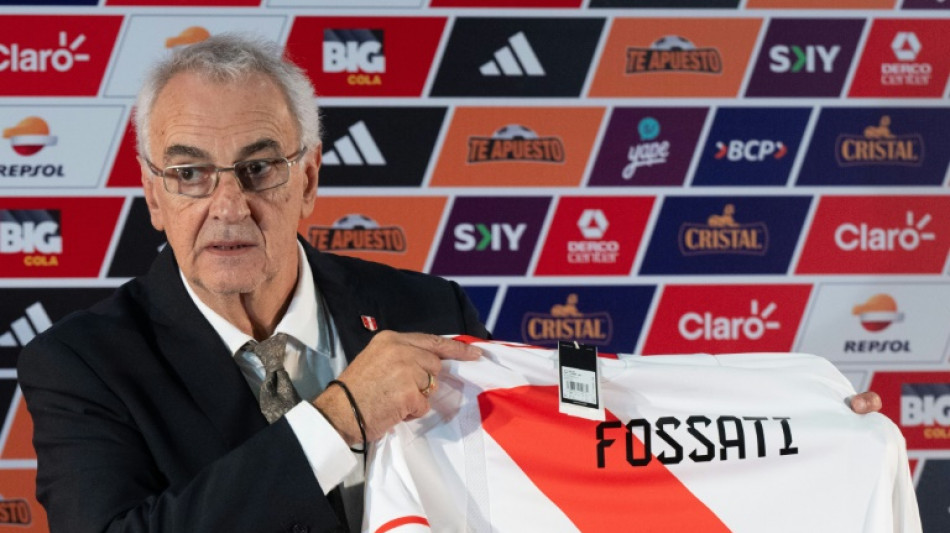 T&eacute;cnico uruguaio Fossati assume com a dif&iacute;cil meta de levar Peru &agrave; Copa de 2026