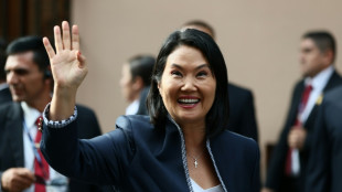 Keiko Fujimori assume presid&ecirc;ncia do Peru e anuncia que militares liderar&atilde;o combate ao crime