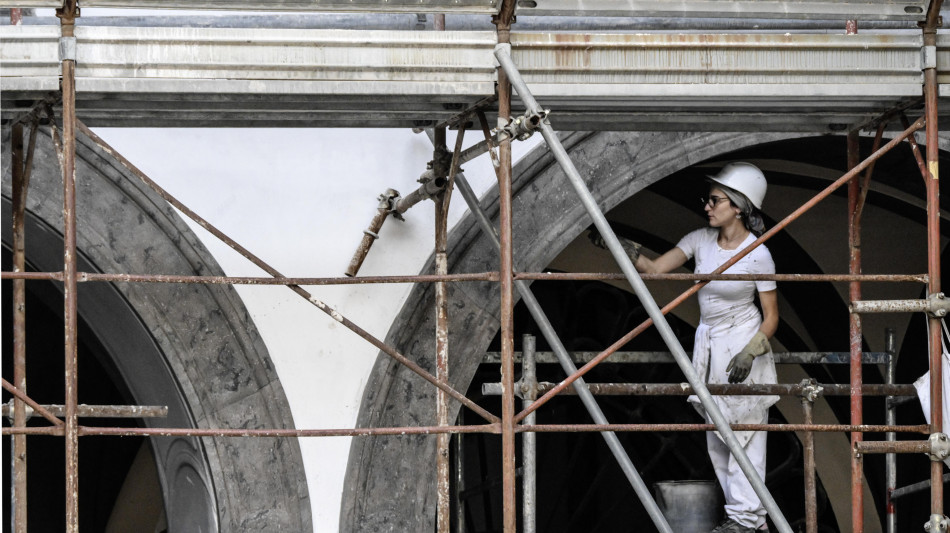 Silenzio-assenso e poteri sostitutivi per edilizia veloce