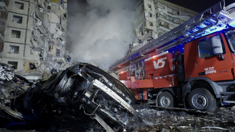 Ukraine meldet mindestens neun Tote bei russischem Angriff auf Wohnhaus in Dnipro