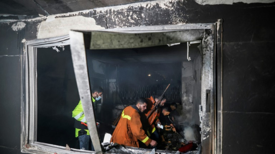 Fire at Gaza home kills 21: officials 