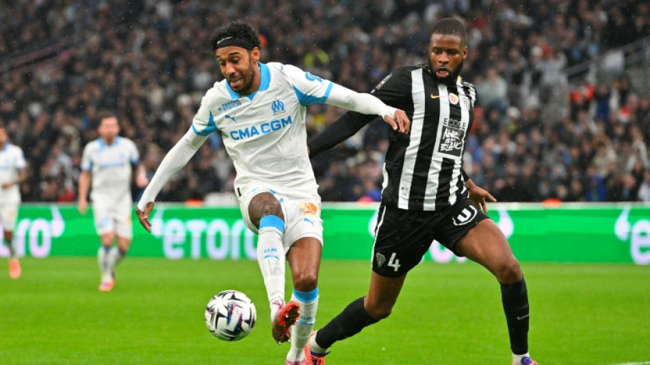 Ligue 1: Marseille et Lyon manquent l'opportunit&eacute; de rejoindre le PSG en t&ecirc;te
