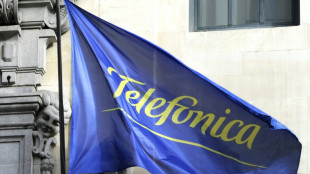 Telef&oacute;nica concreta su salida de Uruguay 