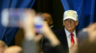 Coup d'envoi des primaires r&eacute;publicaines, Trump grand favori