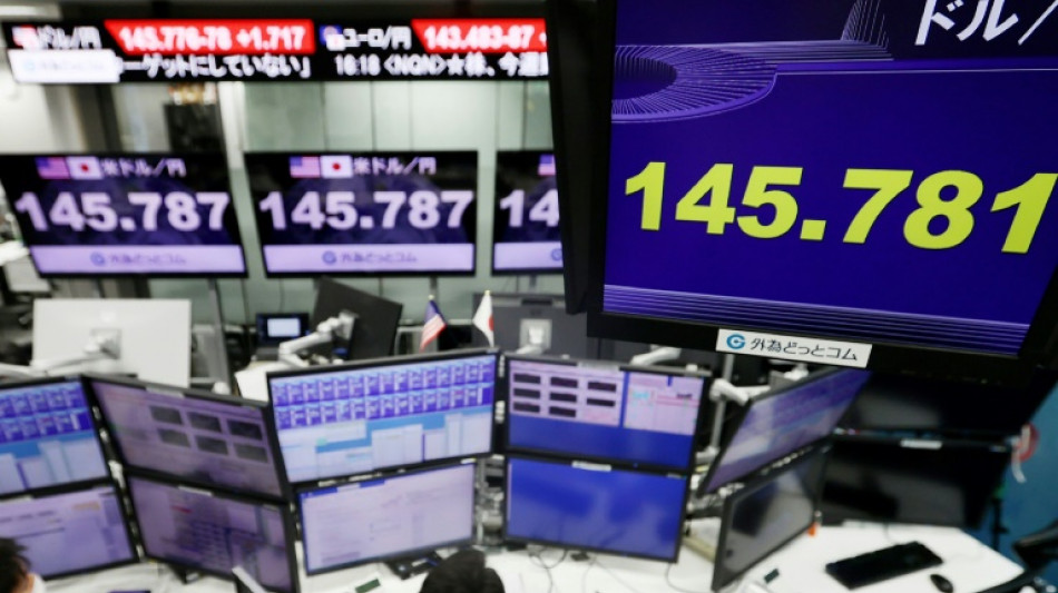 El gobierno japonés interviene en el mercado de cambios para sostener al yen
