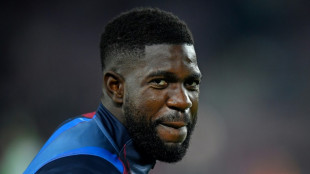 Umtiti ser&aacute; operado el martes de una fractura en el pie derecho  