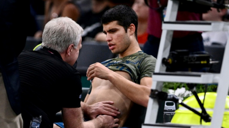 Tennis: Alcaraz abandonne, Auger-Aliassime continue d'encha&icirc;ner