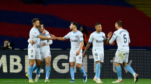 Girona vence Barcelona e &eacute; l&iacute;der do Campeonato Espanhol