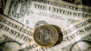 El miedo a la recesi&oacute;n derrumba el petr&oacute;leo, las bolsas y el euro