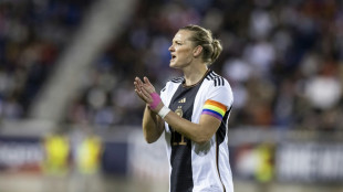 DFB-Frauen weiter mit Regenbogen - FIFA-Kapitänsbinde bei WM