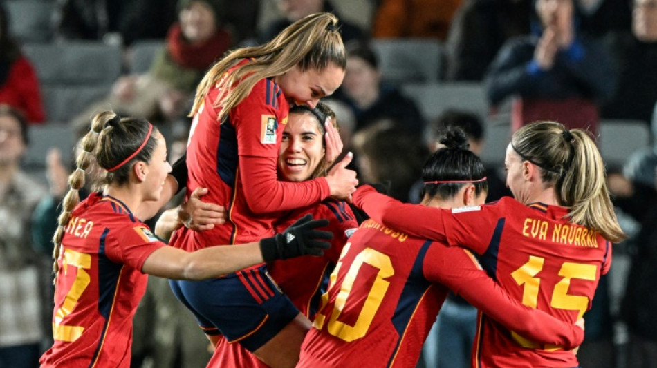Espa&ntilde;a golea a Zambia con vuelta de Putellas a la titularidad y el pase a octavos 