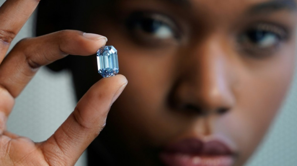 Sotheby's subastará un diamante azul de 48 millones de dólares en Hong Kong