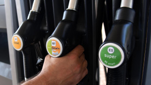 Mimit, prezzi carburanti in lieve calo, benzina self a 1,954 euro
