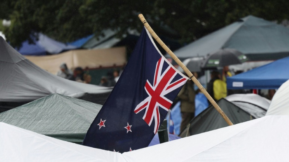 Récord de contagios en Nueva Zelanda, donde continúan las protestas antivacunas