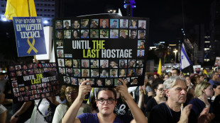 Migliaia di israeliani in piazza a Tel Aviv per la pace a Gaza