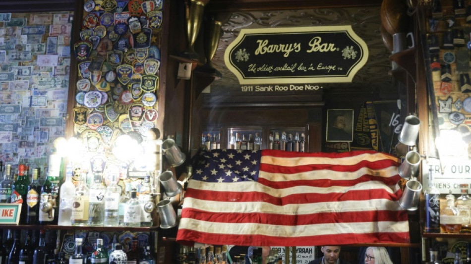 Elei&ccedil;&atilde;o presidencial dos EUA j&aacute; come&ccedil;ou em um bar de Paris, como faz h&aacute; um s&eacute;culo