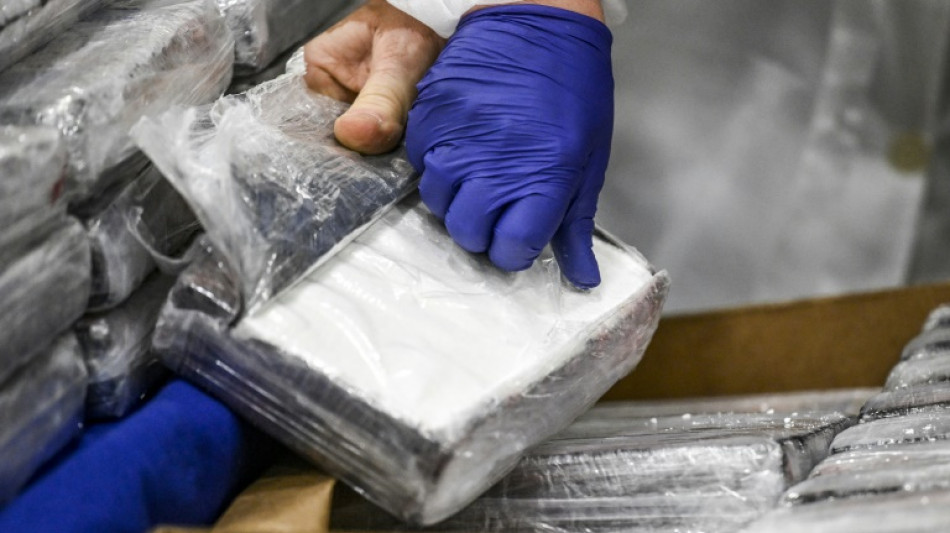 Apreens&otilde;es de coca&iacute;na no porto da Antu&eacute;rpia caem para mais da metade por controles refor&ccedil;ados na Am&eacute;rica Latina