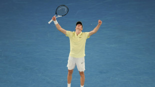Sinner gana a Zverev y retiene su t&iacute;tulo en el Abierto de Australia
