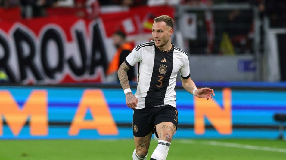 Mehr Dreierkette wagen: RB-Profis begr&uuml;&szlig;en Flicks Taktikplan